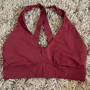 Fabletics sports bra burgundy maroon, so flattering!!